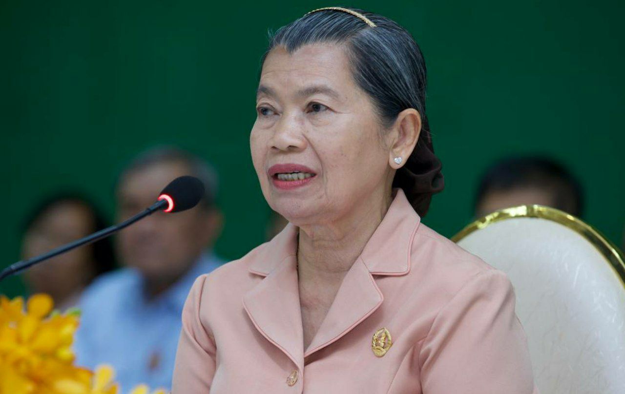 សម្តេច ម៉ែន សំអន ក្រើនរំលឹកដល់គ្រប់អង្គភាពពាក់ព័ន្ធនៃខេត្តស្វាយរៀងត្រូវយកចិត្តទុកដាក់ខ្ពស់ក្នុងការលុបបំបាត់បទល្មើល ស្គែមអនឡាញ ដើម្បីធានាបាននូវសុវត្ថិភាព ជំនឿទុកចិត្តសម្រាប់ភ្ញៀវទេសចរណ៍និងអ្នកវិនិយោគ